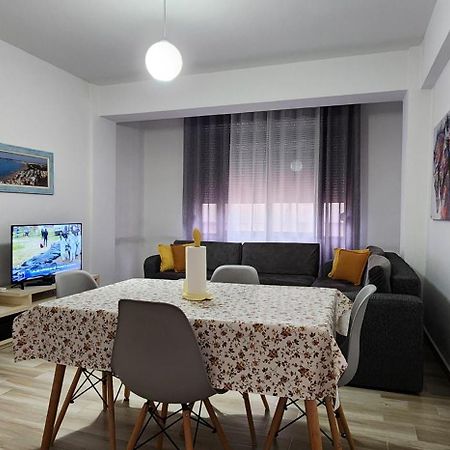 Old Town Boulevard Apartment In City Center Durrës Eksteriør billede